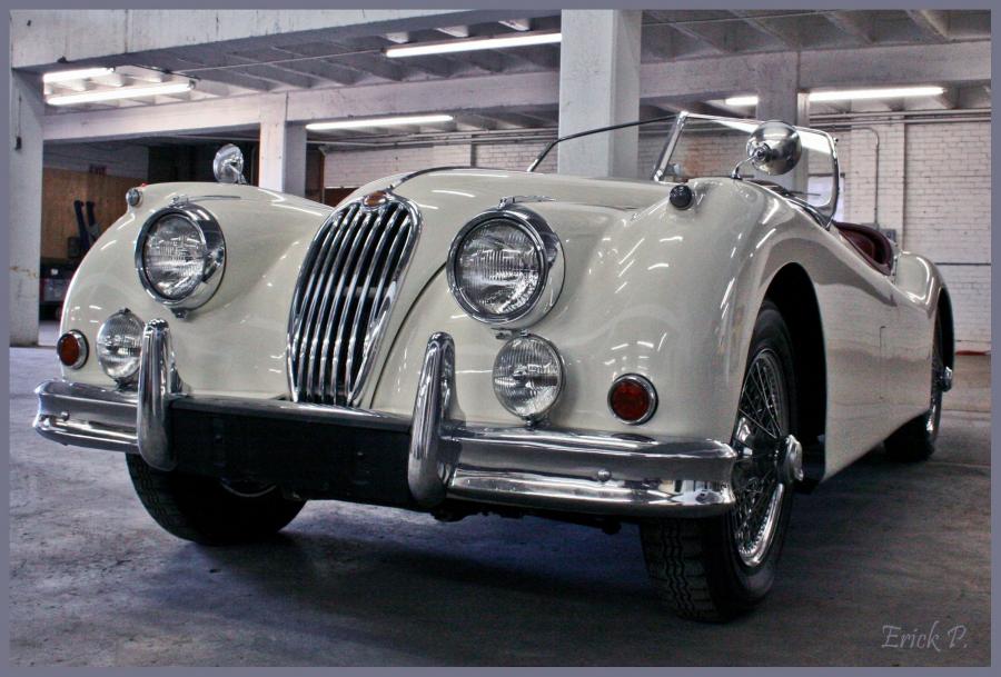  Jaguar XK140 Roadster 1957 года  (фото 18 из 18)
